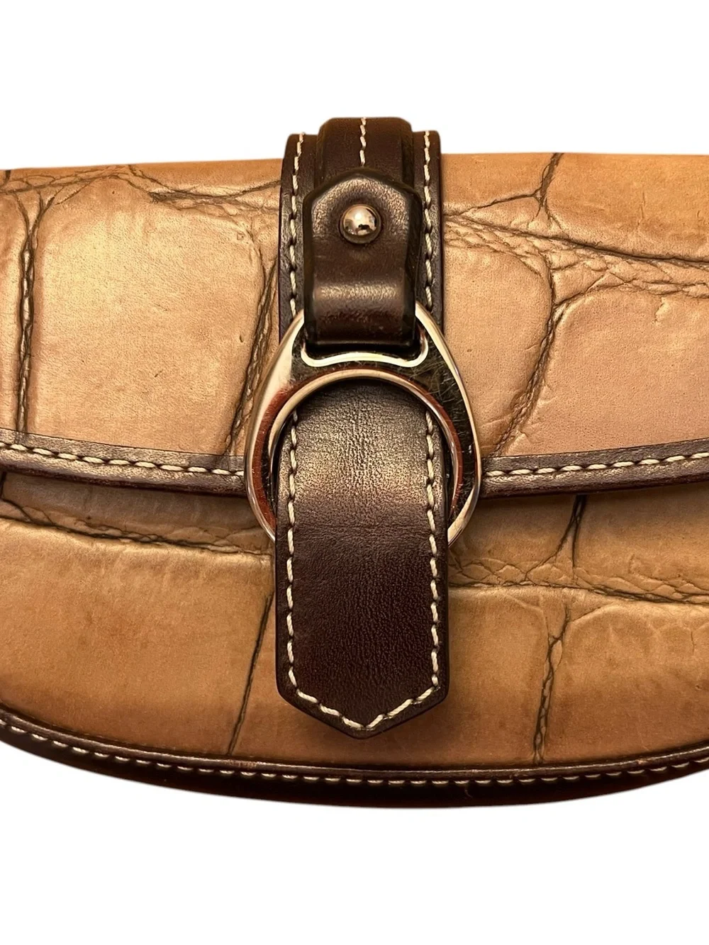 Dooney & Bourke Embossed Small Clutch Tan w/Chocolate Trim + Brass Accents - Picture 2 of 4